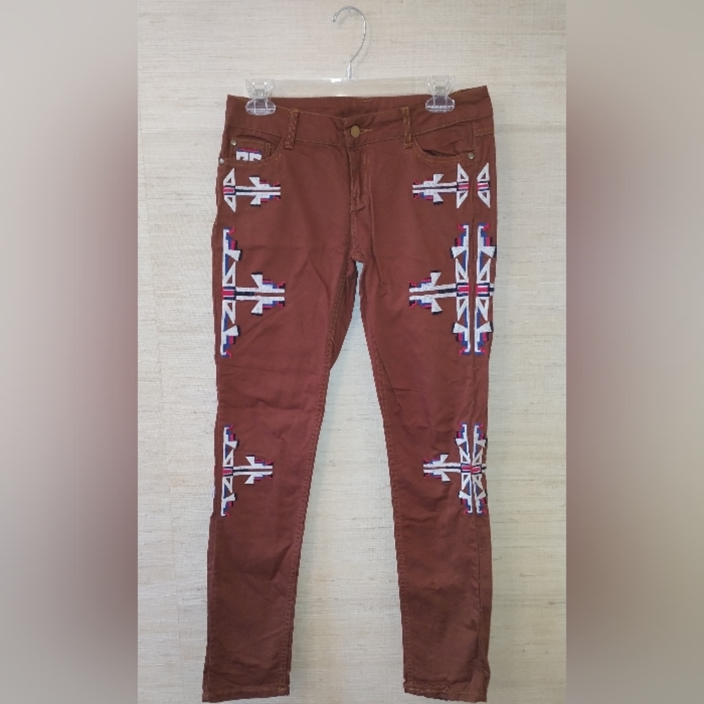 36 Points 5 Brown Pants with Red and White Tribal Pattern (15" by 36")